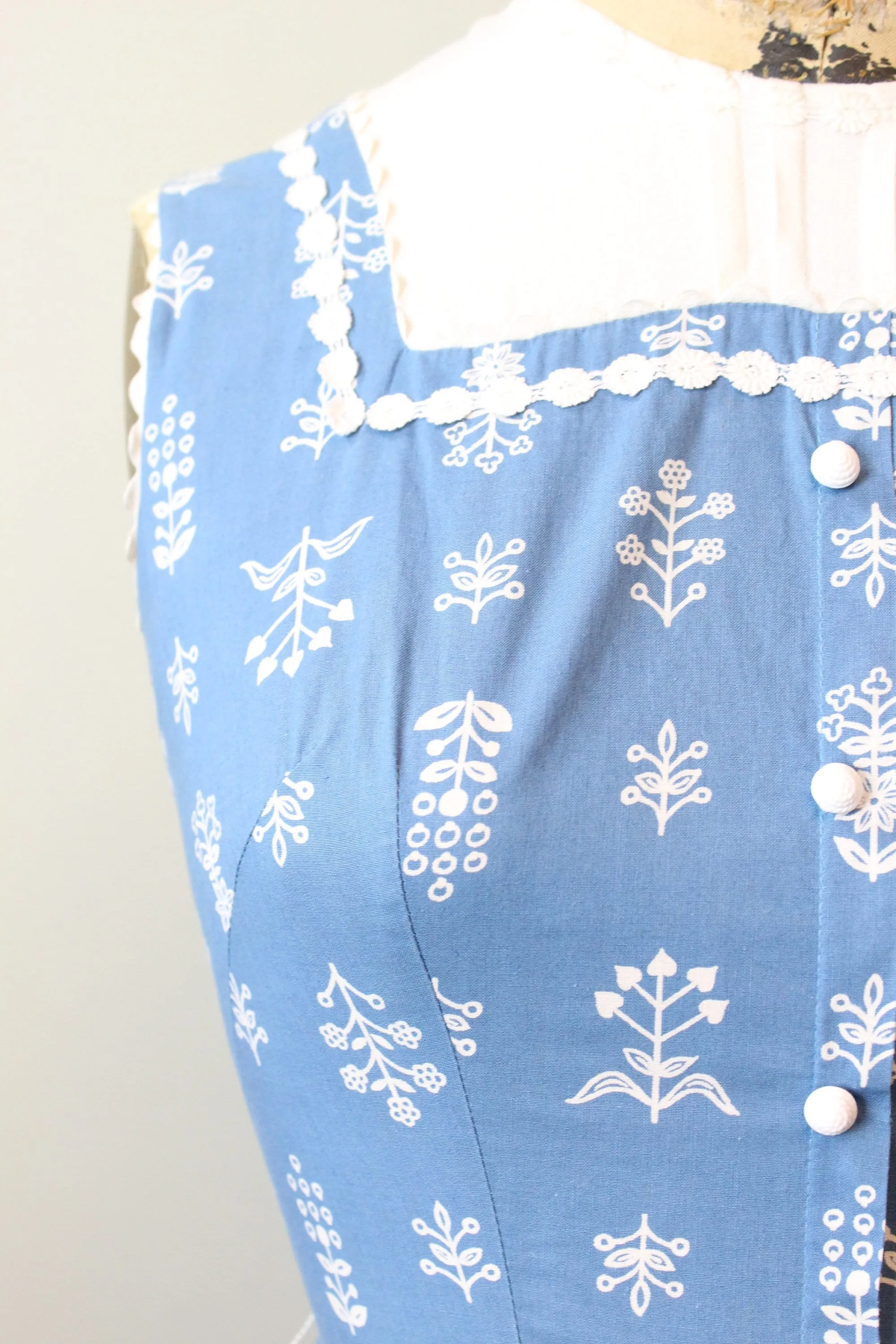 1950s FOLKLORE print COTTON dress xs | new spring