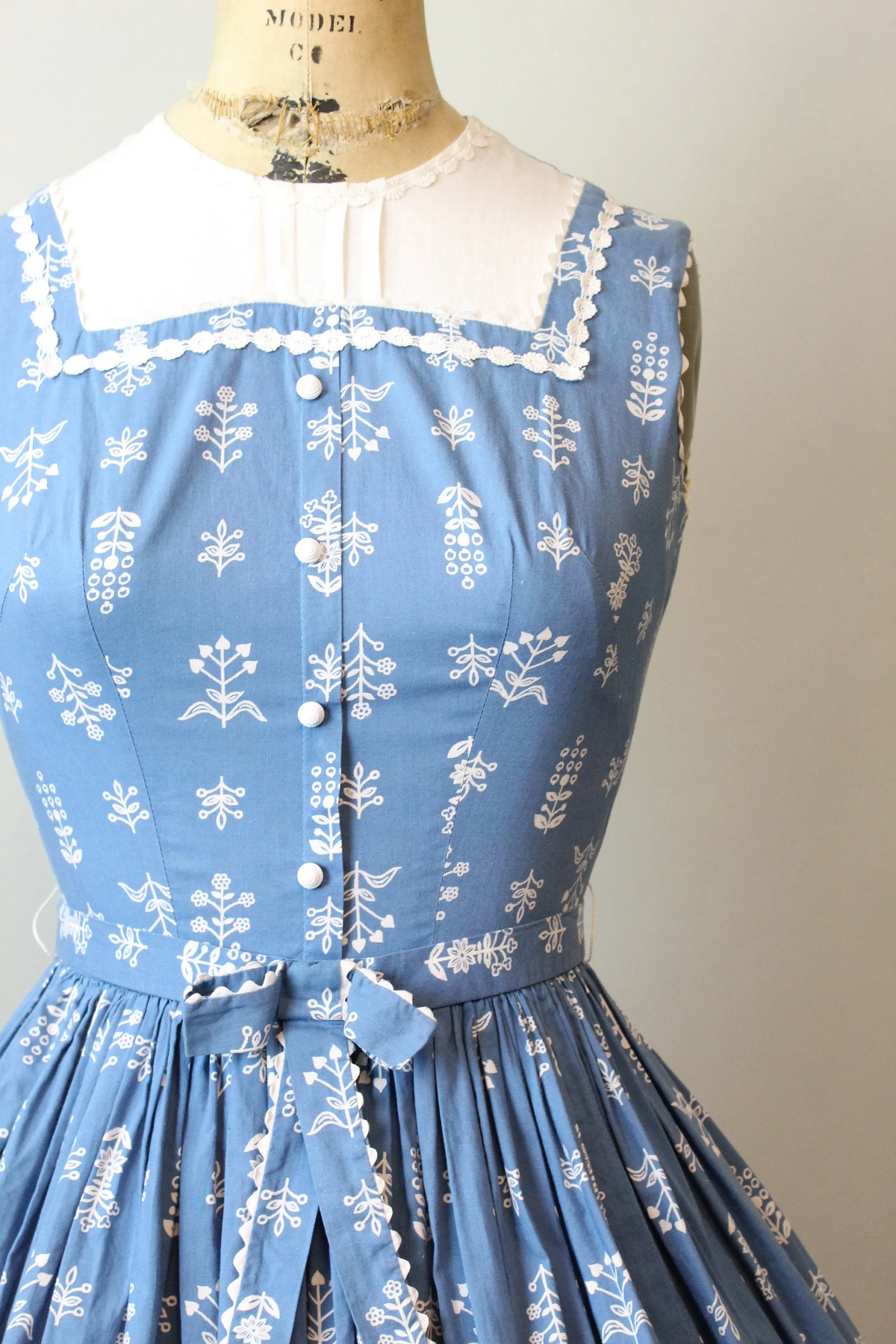 1950s FOLKLORE print COTTON dress xs | new spring