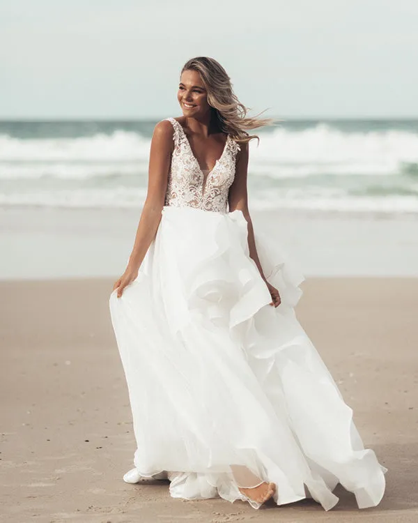2020 Elegant Beach Wedding Dresses V-Neck Lace Appliques Organza Ruffles A-line Wedding Gown