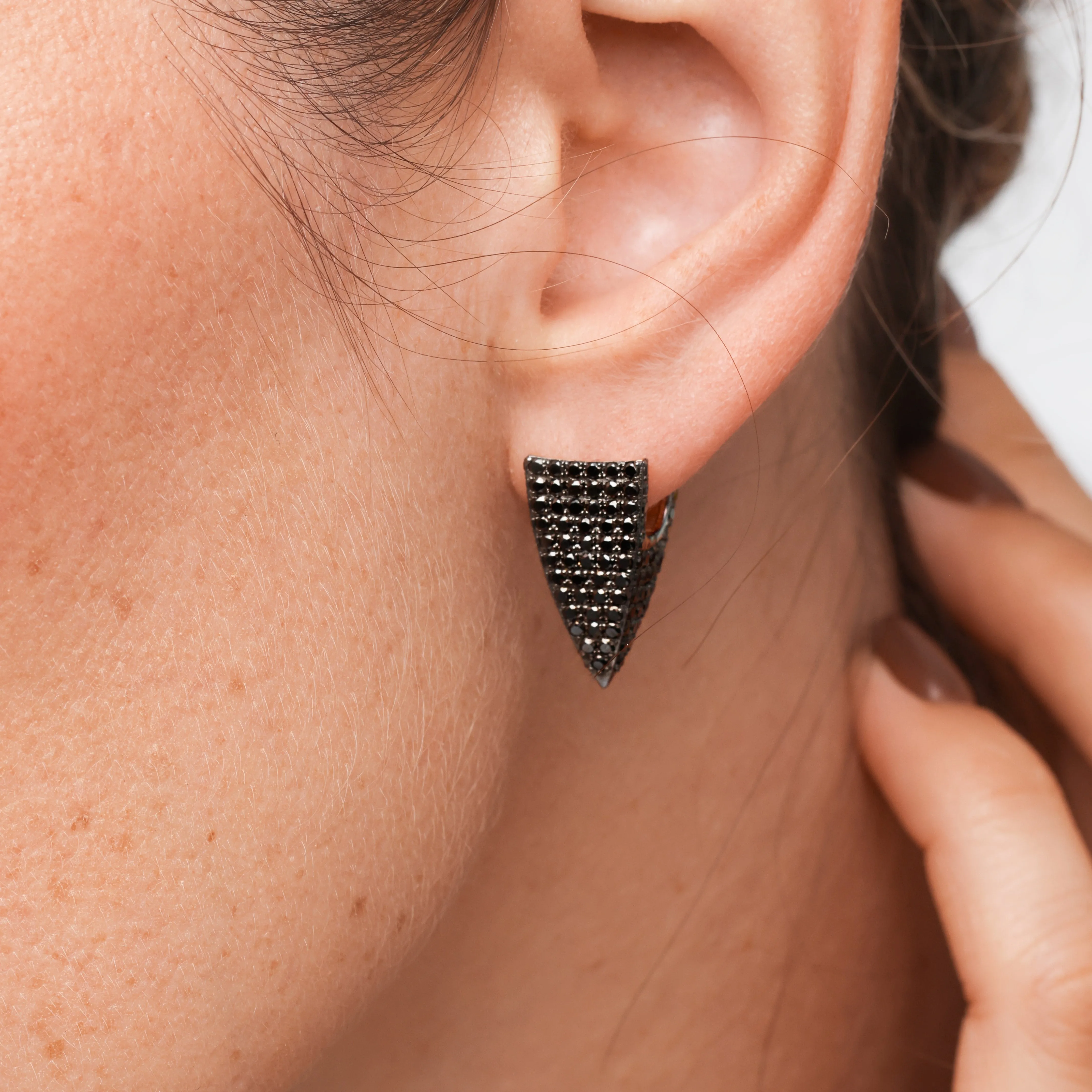 AFELA -  1.64 Carats Black Diamond Spikey Single Earring