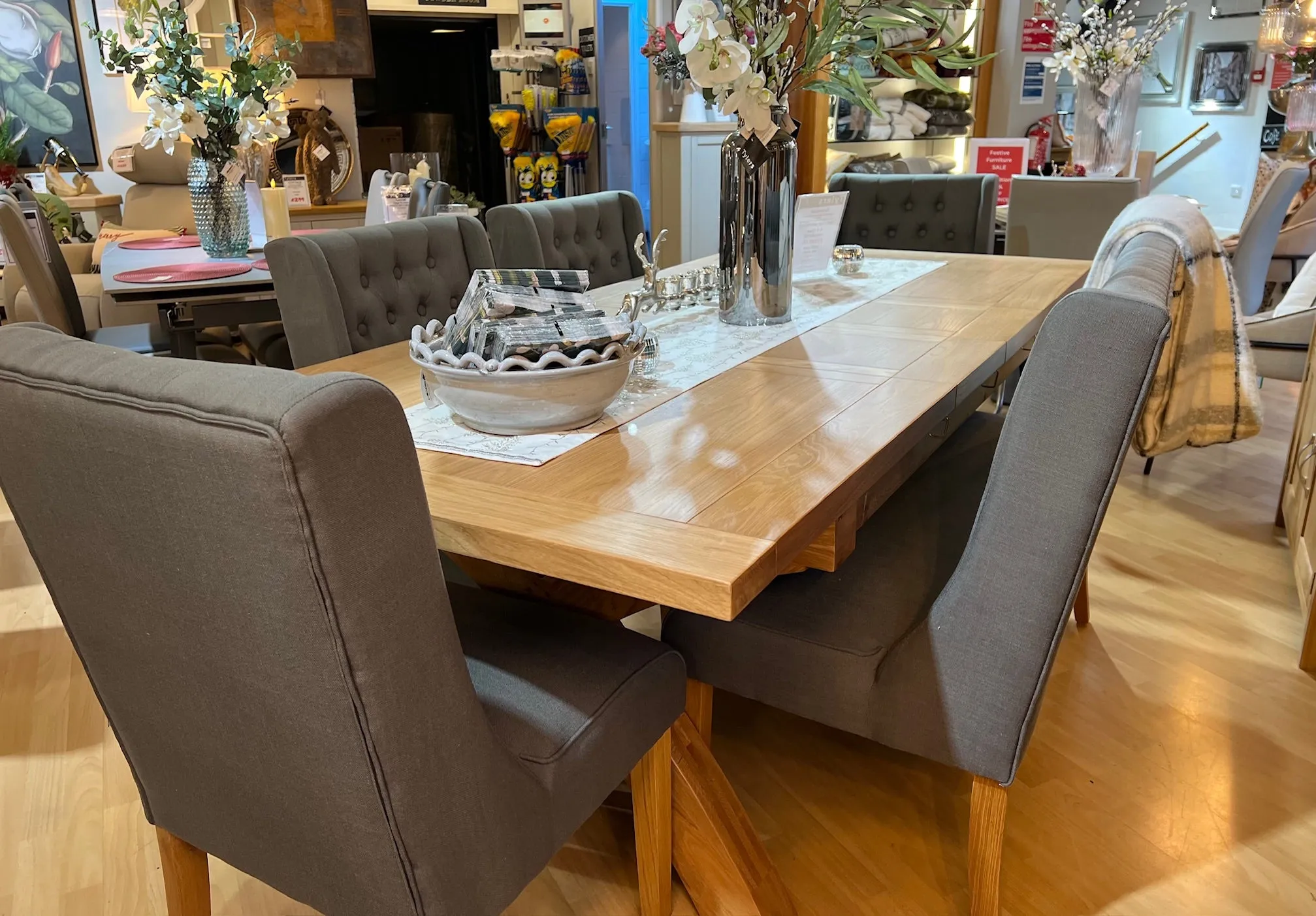 Dorchester Dining  Table Set