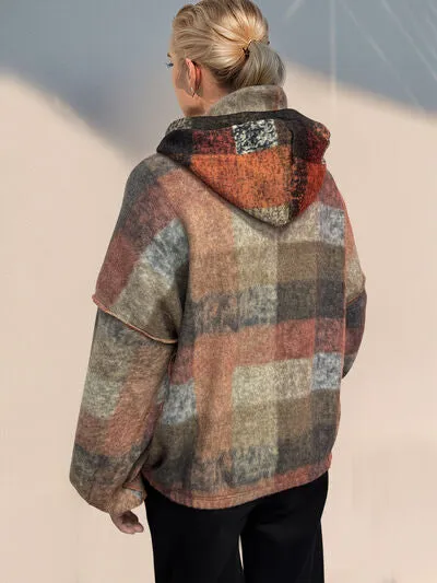 Double Take Full Size Half Zip Fleece Hoodie met soortgelijke naden