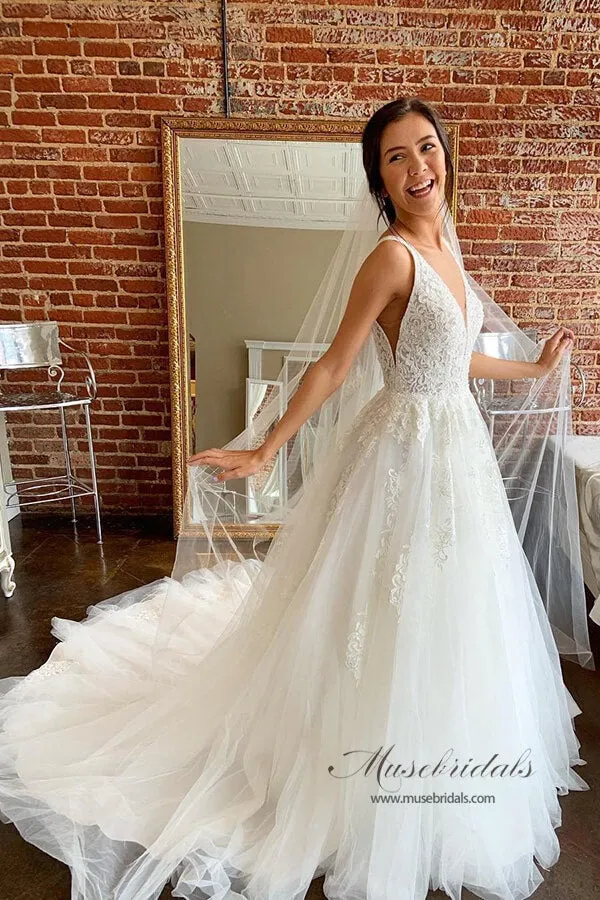 Ivory Tulle Lace A-line V-neck Wedding dresses With Train, Bridal Gowns, MW684