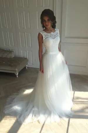 Ivory Tulle Skirt Wedding Gown with Lace Sleeveless Bodice