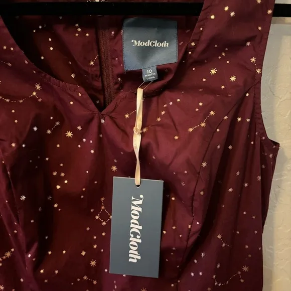ModCloth Burgundy Gold Heart and Solar System Constellation A-Line Dress Size 10