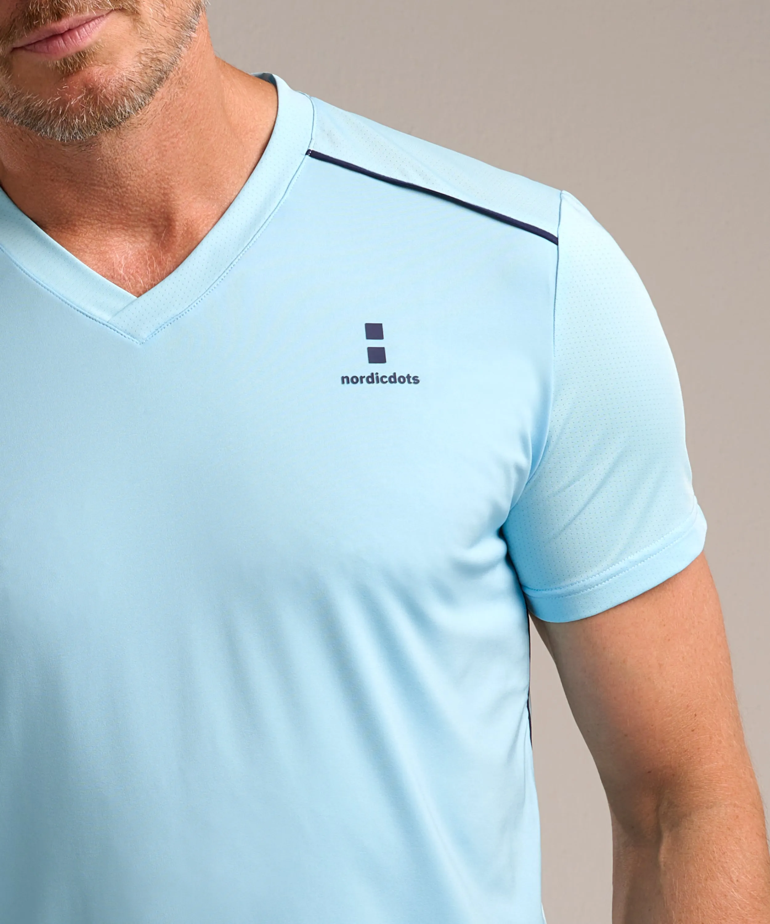 Performance V-Tee Cooling Blue