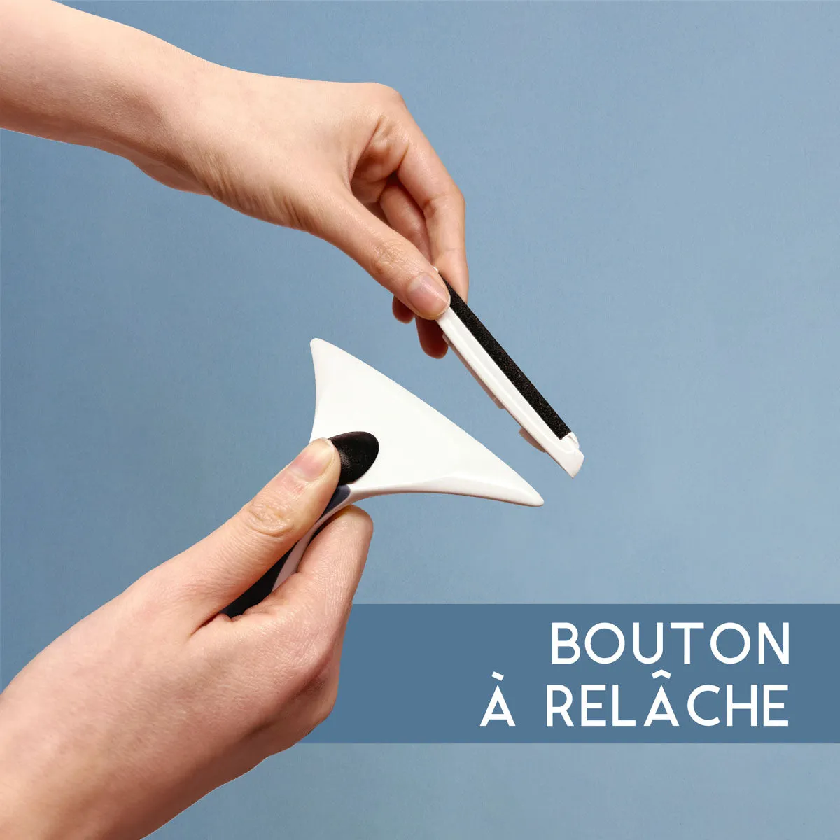 Rasoir et brosse anti-bouloches pour tissus vendu dans une boîte de carton