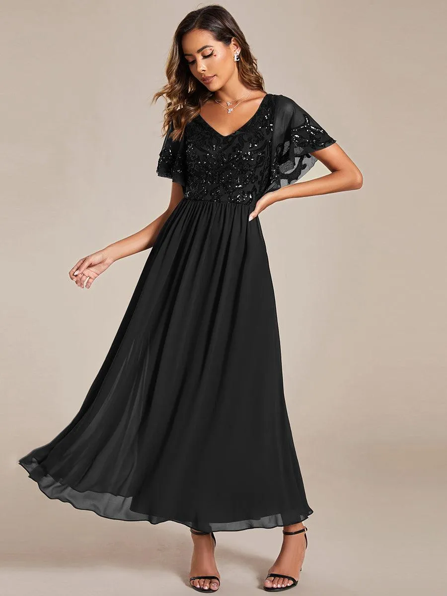 Robe Mère de la Mariée en mousseline à manches courtes et encolure en V
