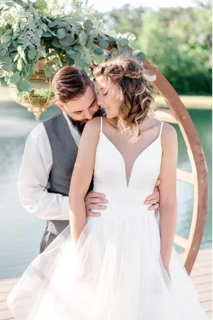 Roycebridal Ivory A-line Tulle Spaghetti Straps Simple Wedding Dresses, Bridal Gown, MW707