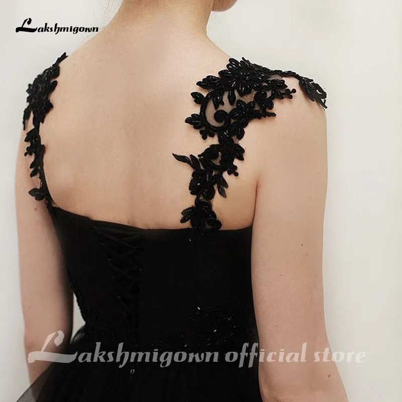 Roycebridal Lakshmigown Black Lace Gothic Wedding Dresses V Neck Appliques Beading Top Fancy Tulle Skirt A Line Vintage Bridal Gowns