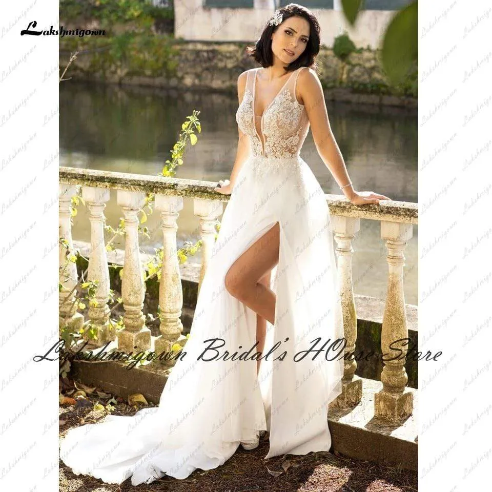Roycebridal Lakshmigown Sexy Beach Wedding Dresses for Bridal 2021 Vestido Boda V-neck Off White Lace Bodice Boho Wedding Dress Sleevelss