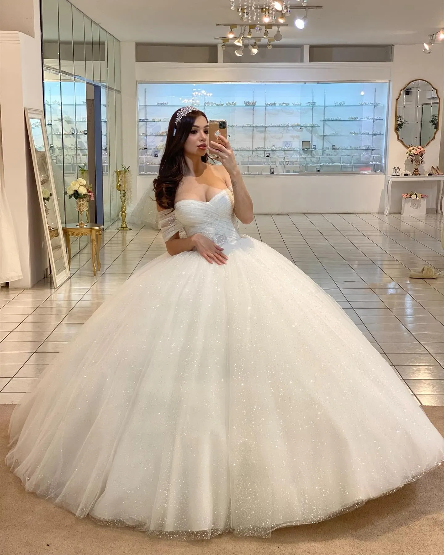 Sparkly White Wedding Dress Off The Shoulder Tulle Ball Gown Bridal Wedding Gowns 2023