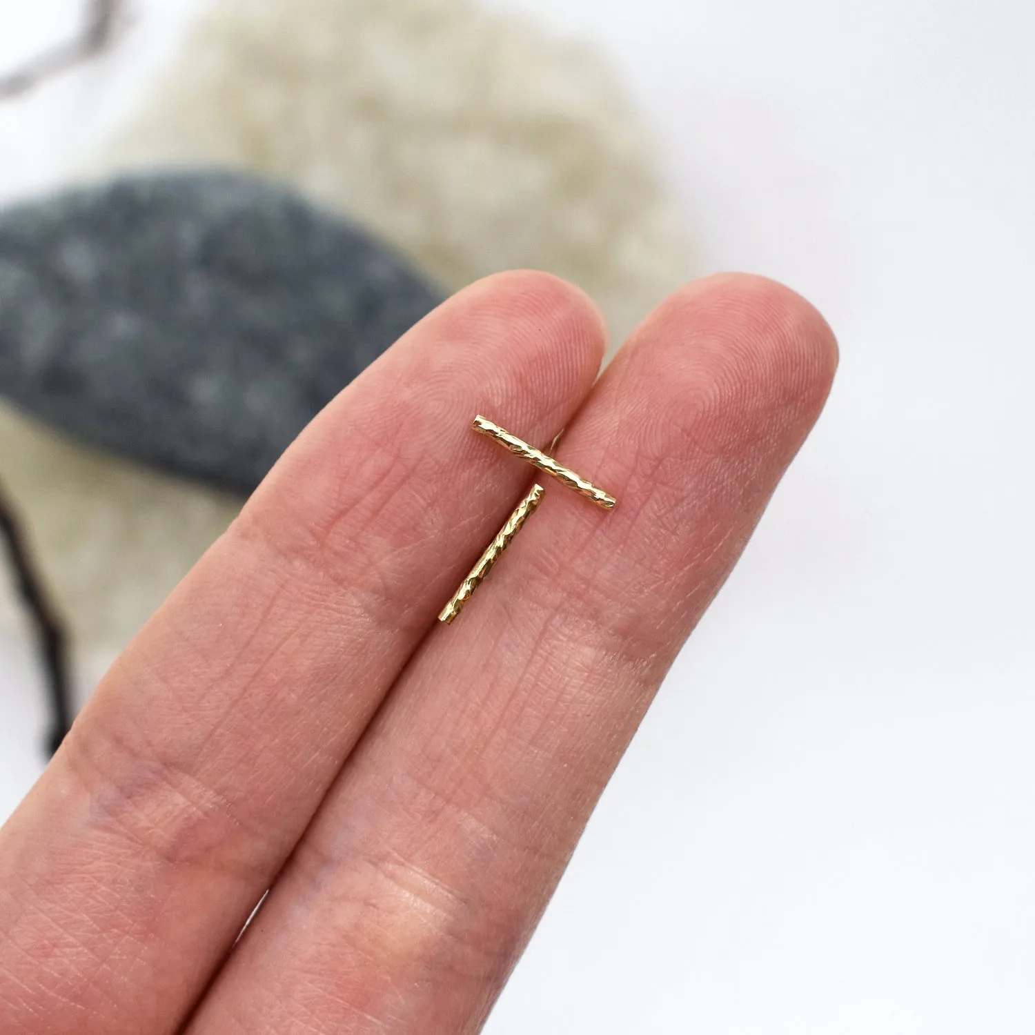 Textured Bar Stud Gold