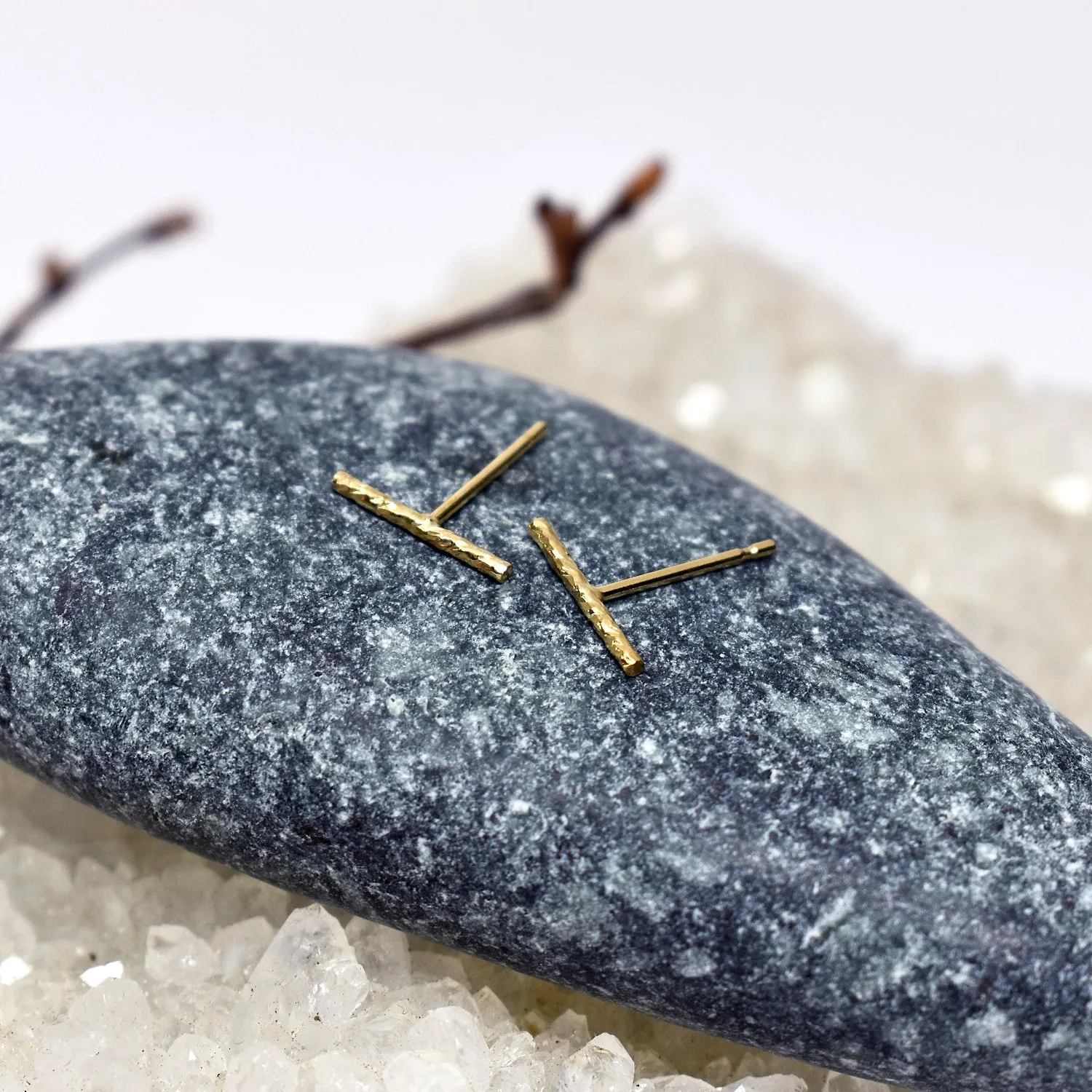 Textured Bar Stud Gold