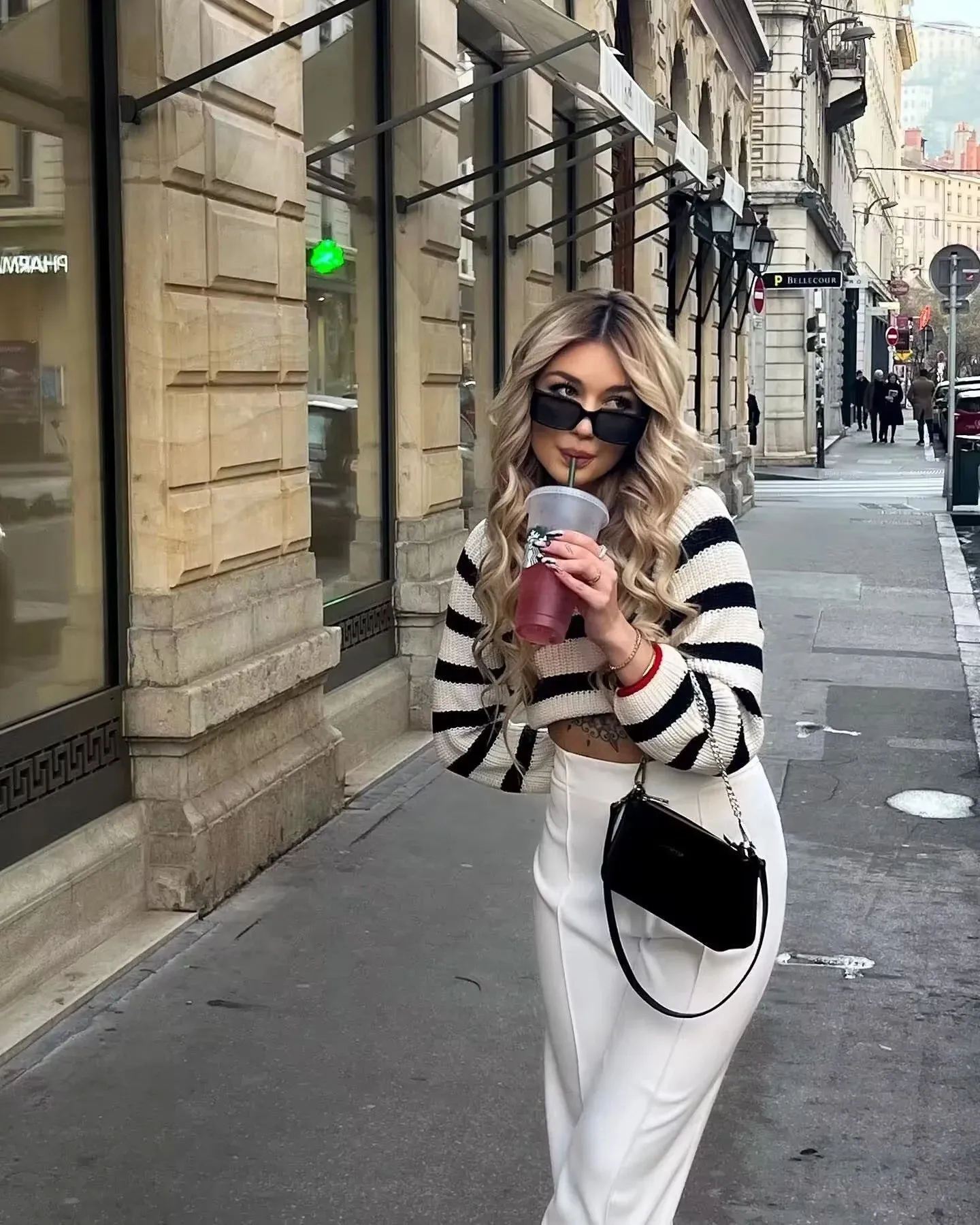 Trendy Color-Block Backless Knit Crop Sweater for Women with Tie-Back Design, Fashionable and Stylish New Fall/Winter Arrival S-240804-25